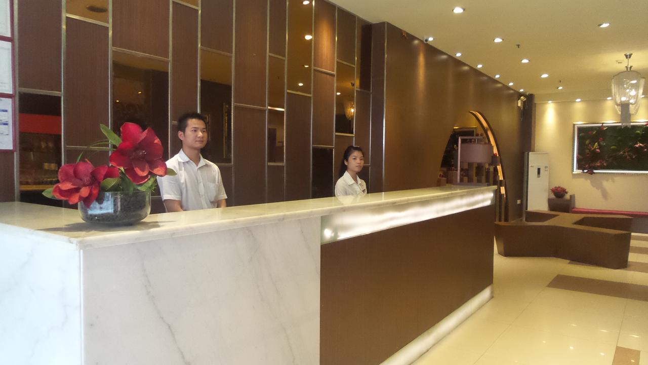 V8 Hotel Xilang Subway Branch Guangzhou Buitenkant foto