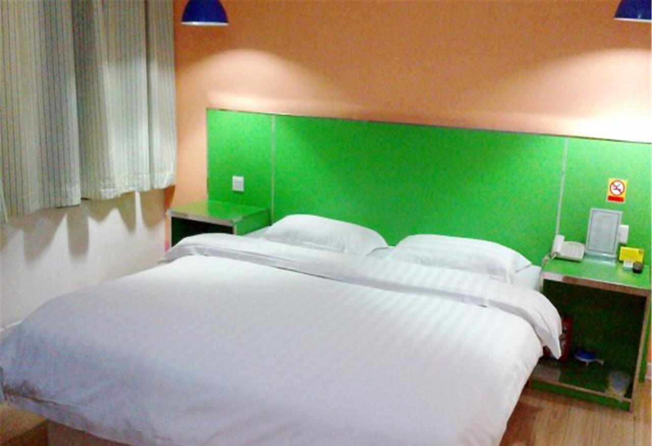 V8 Hotel Xilang Subway Branch Guangzhou Buitenkant foto